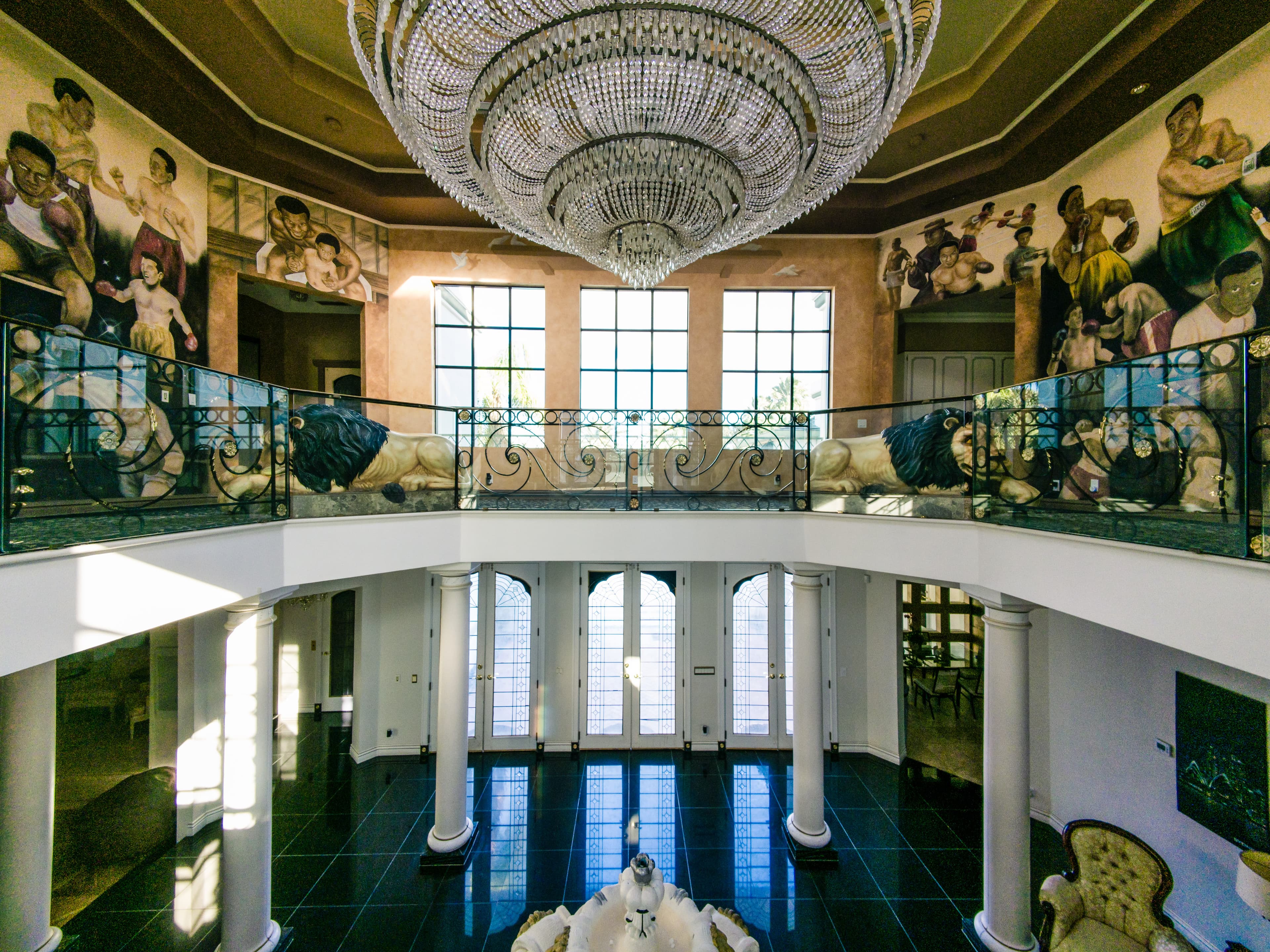 Mega-resort ballrooms vs private estates for Las Vegas corporate events